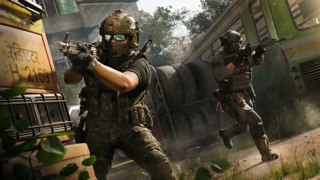 Two operators advancing with rifles in Call of Duty: Modern Warfare 4